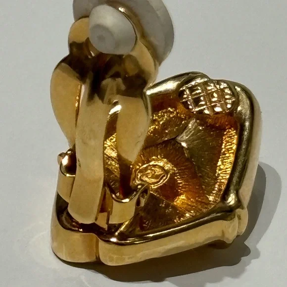 Vintage Swarovski Gold Triangle Clip-On Earrings - Picture 11 of 12